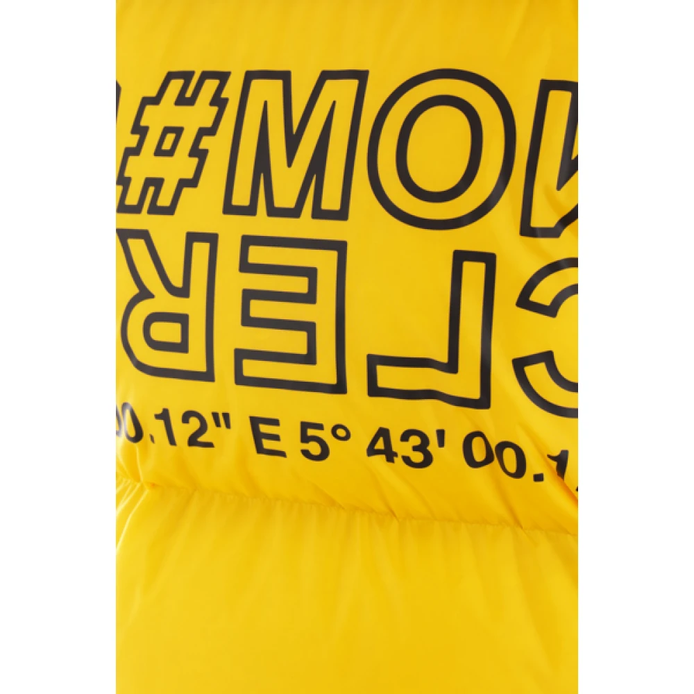 Moncler Gele Nylon Logo Print Jas Yellow Heren