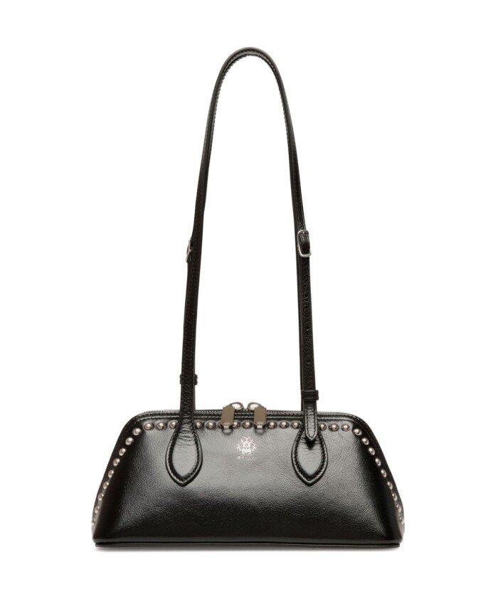 sac-a-dos-noir-avec-clous