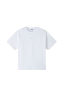 relaxed-fit-round-neck-t-shirt