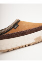 chaussures-plates-en-daim-avec-details-en-tissu