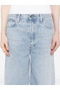 jeans-amples-a-jambes-larges