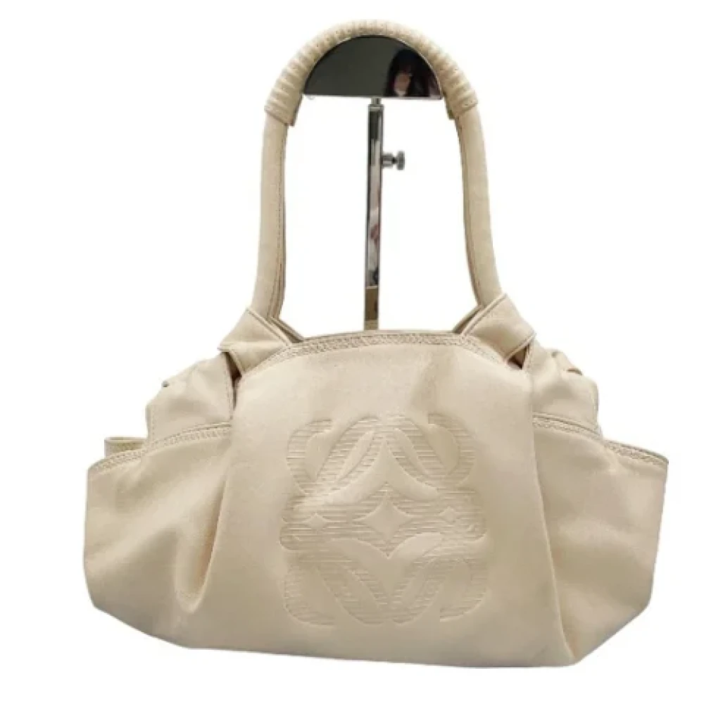 Loewe Pre-owned Fabric handbags Beige Dames
