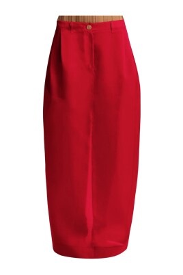 robe-en-soie-rouge-avec-details