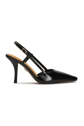 Lackpumps med öppen häl