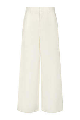 white-cotton-trousers-with-patch-pockets