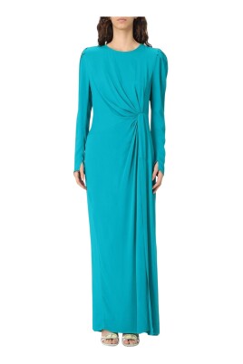 elegant-smaragd-kjole-kvinde-stilfuld-anledninger