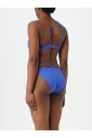 maillot-de-bain-de-createur-avec-details-elegants