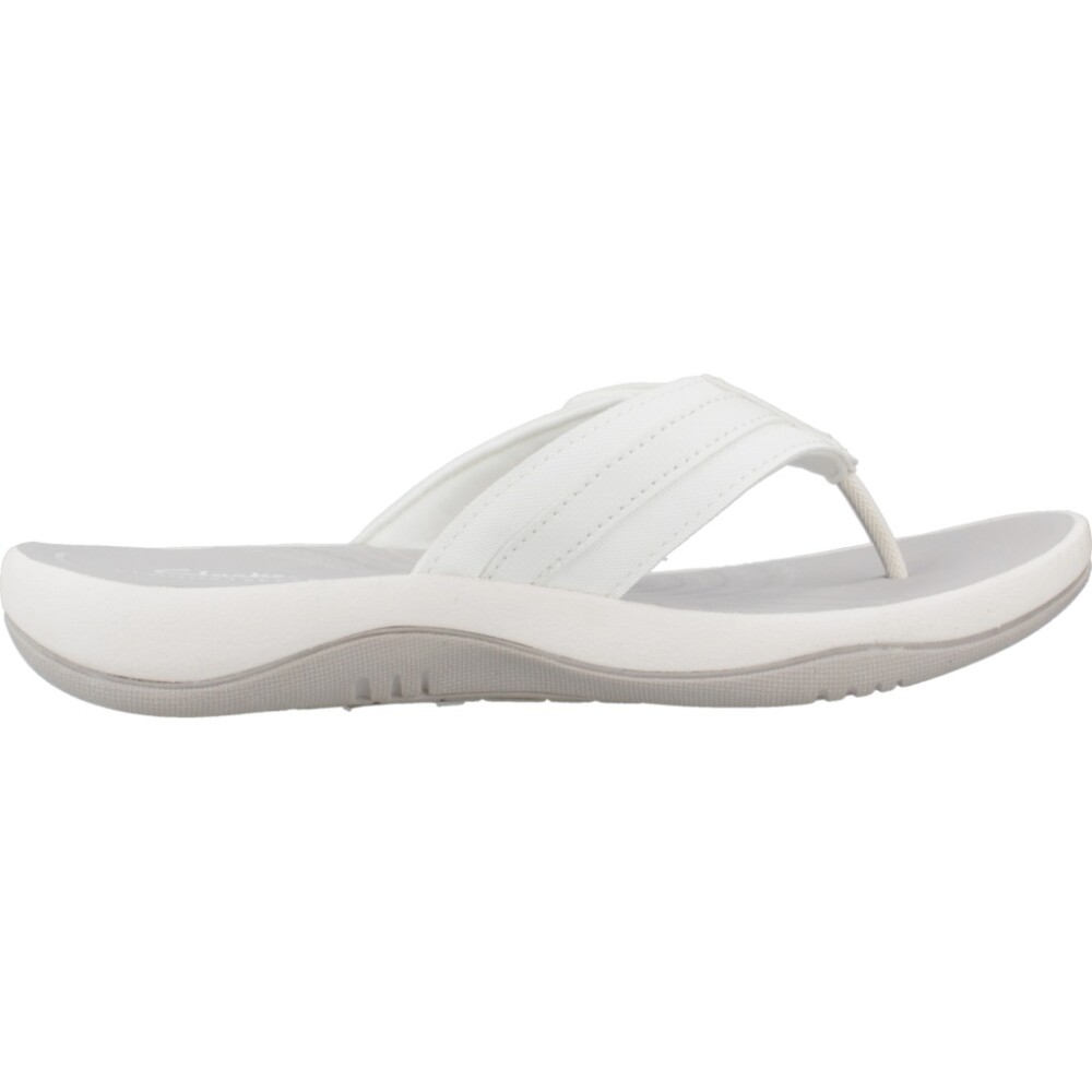 Clarks flip deals flops