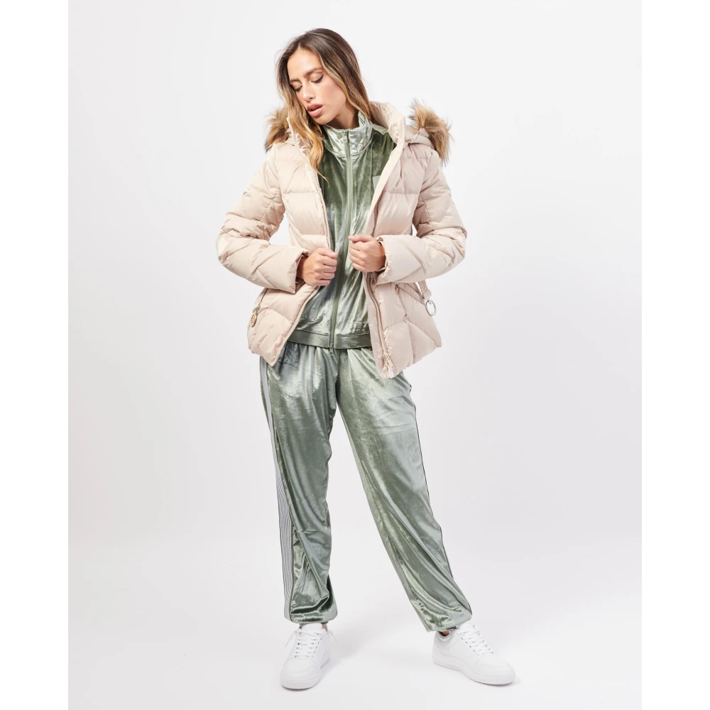 Guess Beige Technische Donsjas met Afneembare Capuchon Beige Dames