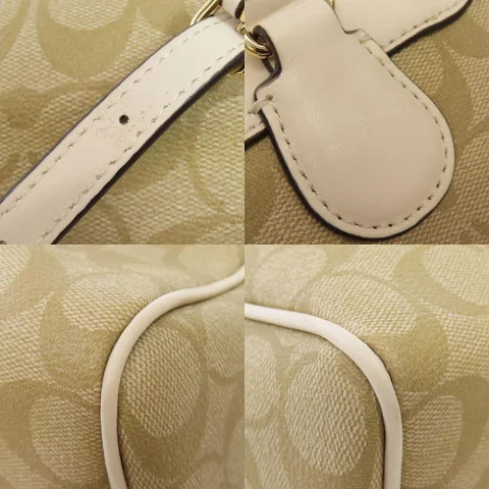Coach Pre-owned Plastic handbags Beige Dames