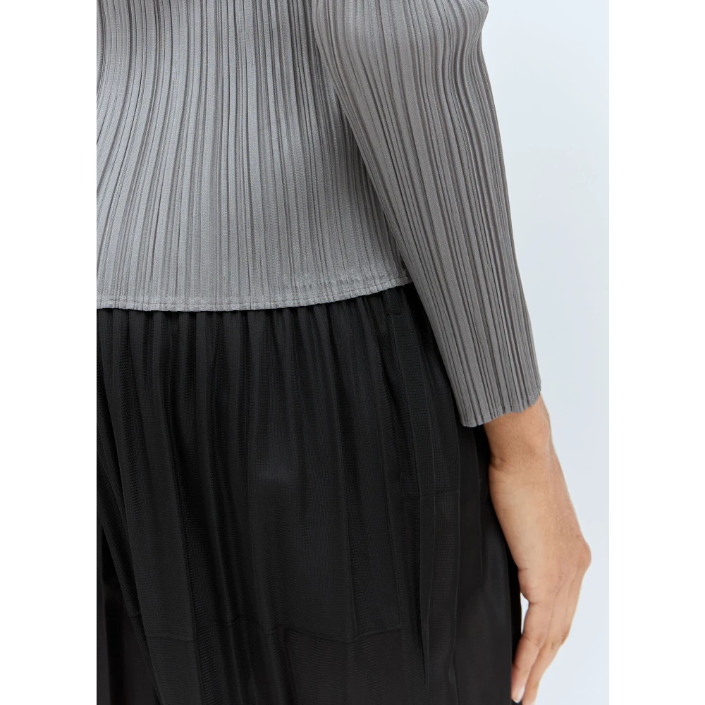 Issey Miyake Geplooide hoge hals lange mouwen top Gray Dames