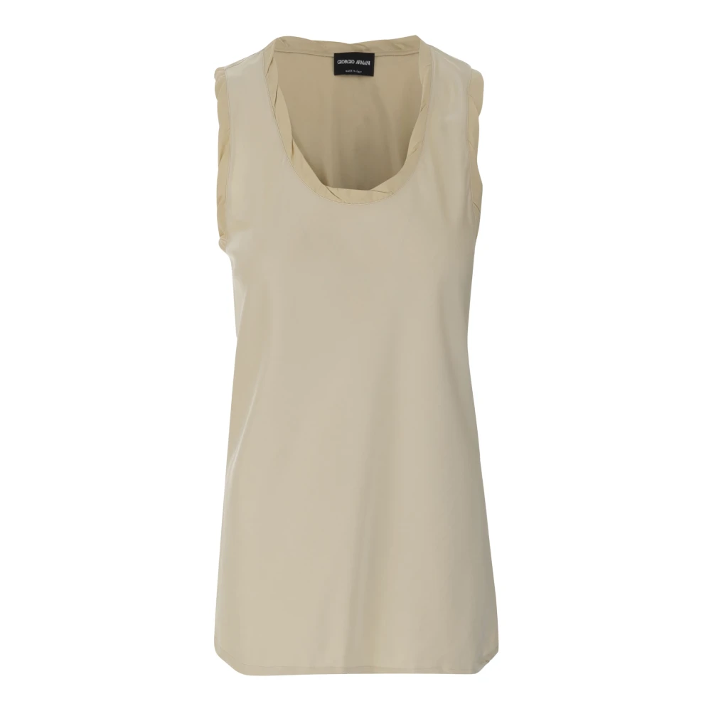 Giorgio Armani Beige Top Model Draagt Beige Dames