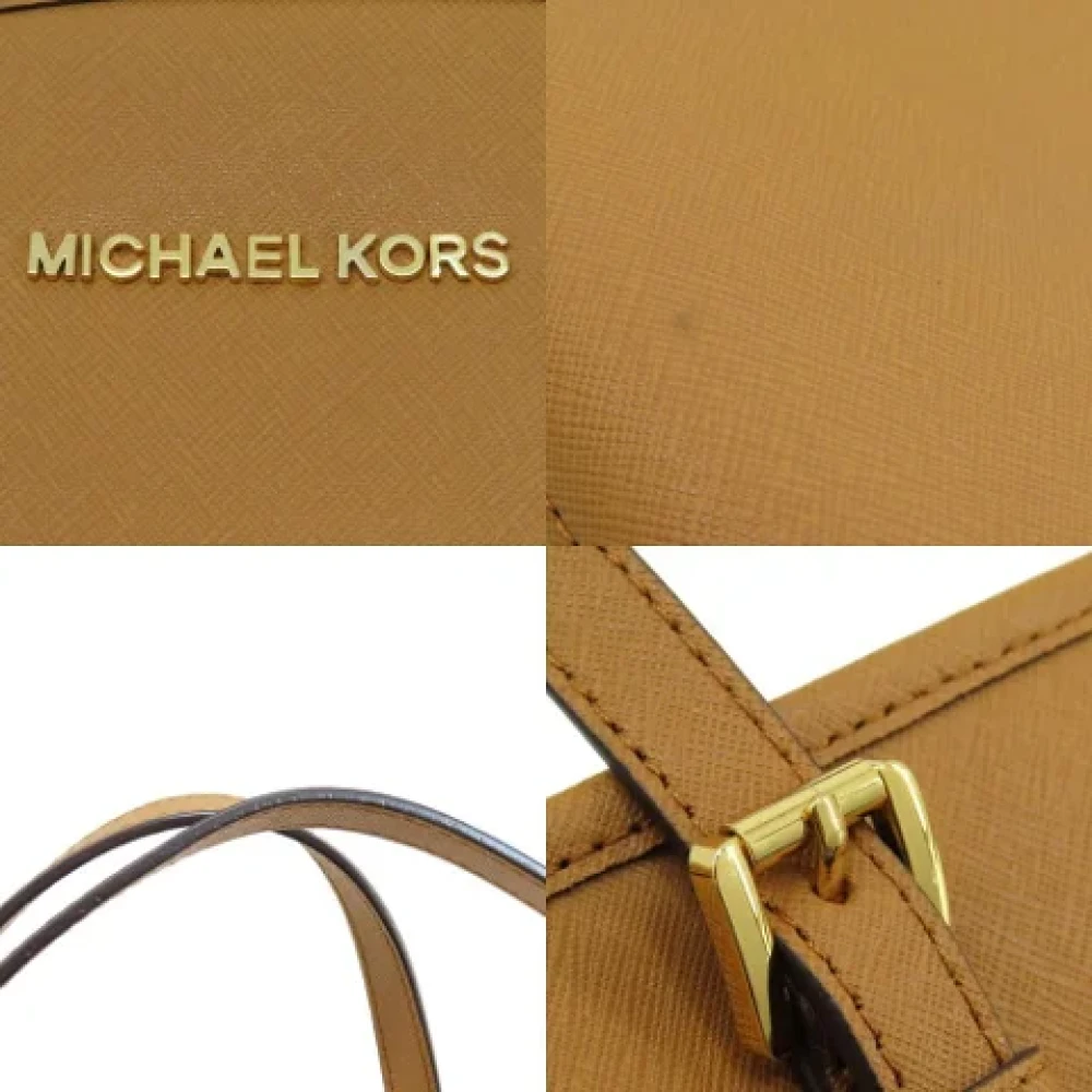 Michael Kors Pre-owned Plastic shoulder-bags Brown Dames