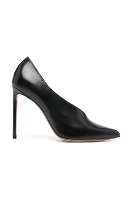 black-shoes-for-men-and-women
