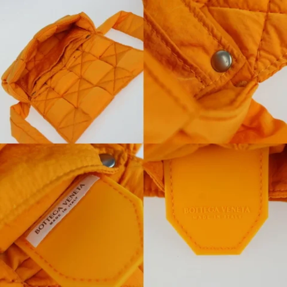 Bottega Veneta Vintage Pre-owned Nylon crossbody-bags Orange Dames