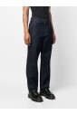 single-knee-pant