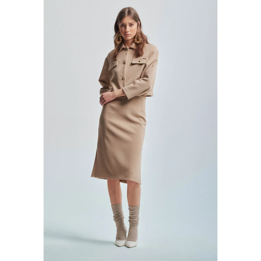 Kocca Viscose Rok met Strakke Lijnen Beige Dames