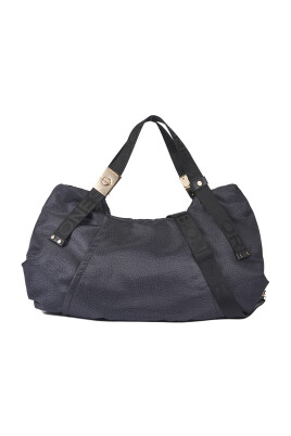 sac-a-main-noir-elegant-avec-detail-logo