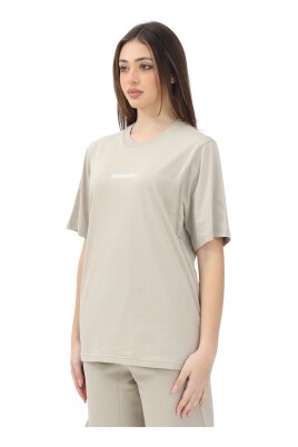 t-shirt-beige-a-manches-courtes-et-logo-imprime