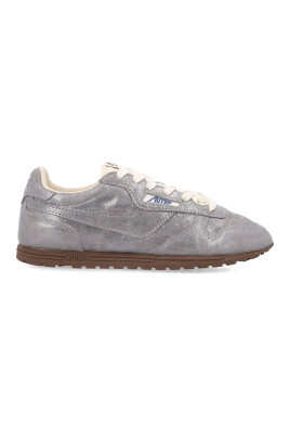 sneakers-en-daim-avec-finition-metallique