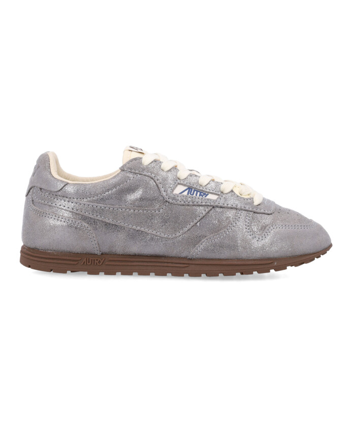 sneakers-en-daim-avec-finition-metallique