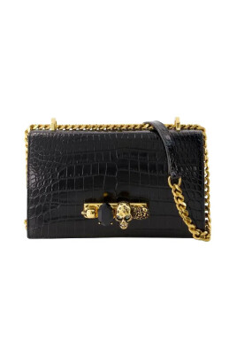 black-leather-shoulder-bags