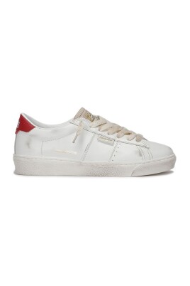 white-sneakers-for-women