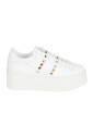 white-sneakers-for-a-stylish-look