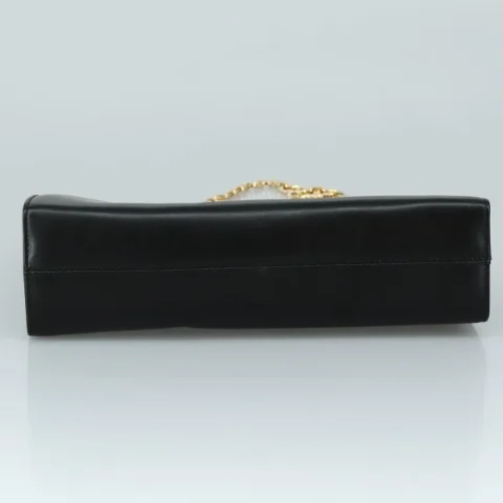 Salvatore Ferragamo Pre-owned Leather shoulder-bags Black Dames