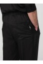 pantalon-noir-moderne