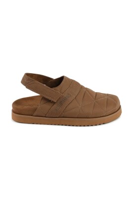 eco-friendly-polyester-slippers