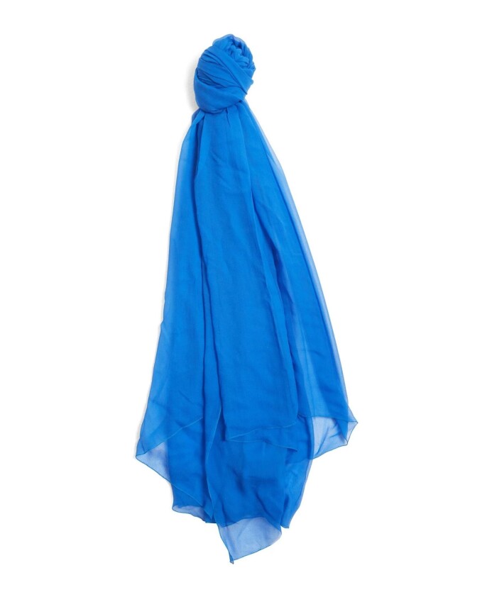 echarpe-bleue-en-soie-rectangulaire