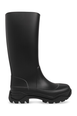 tabi-rain-boots