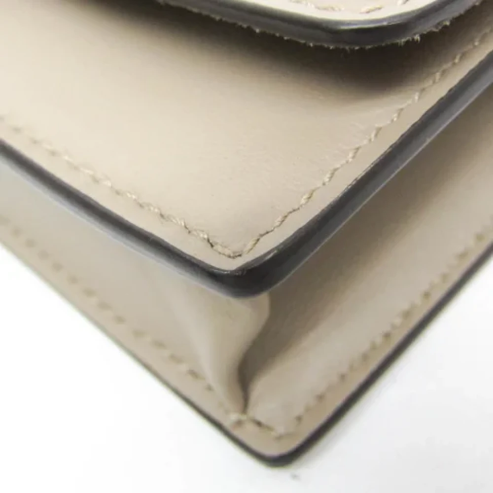 Salvatore Ferragamo Pre-owned Leather shoulder-bags Beige Dames