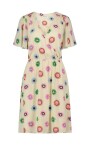 robe-fluide-avec-motif-solaire