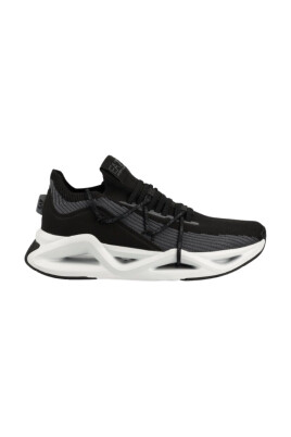 sportive-sneakers-black-iron-gate