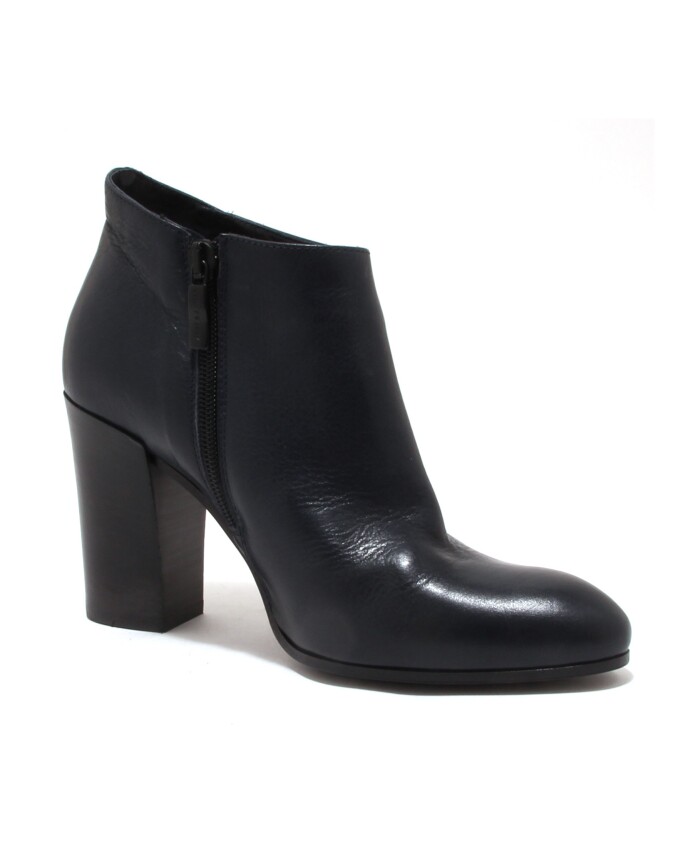 pinner-ankle-boot-with-9cm-heel
