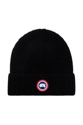 stylish-beanies-hats-for-all-seasons