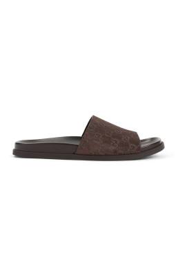 neutral-suede-sandals-ss25