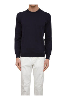 blue-crew-neck-shirt