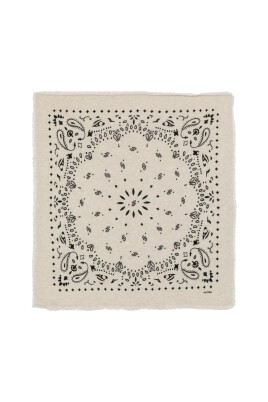 echarpe-en-cachemire-imprime-bandana-avec-bord-effiloche