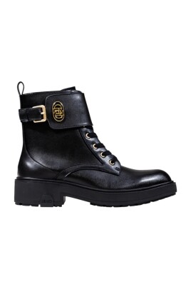 urban-buckle-boots