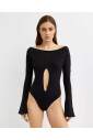 body-noir-avec-decoupe