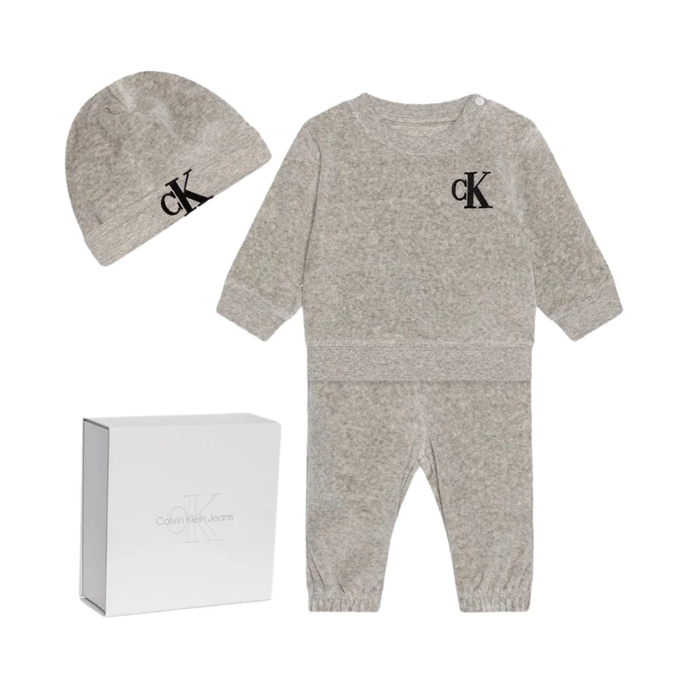 Calvin Klein Jeans Sportigt Babyset med Mössa - Presentförpackning Gray, Pojke