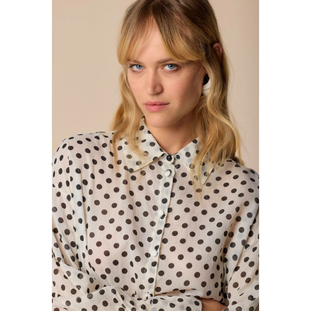 Kocca Gestippelde Roomkleurige Shirt met Lange Mouwen White Dames