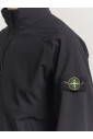 veste-soft-shell-noire-technologie-polyester