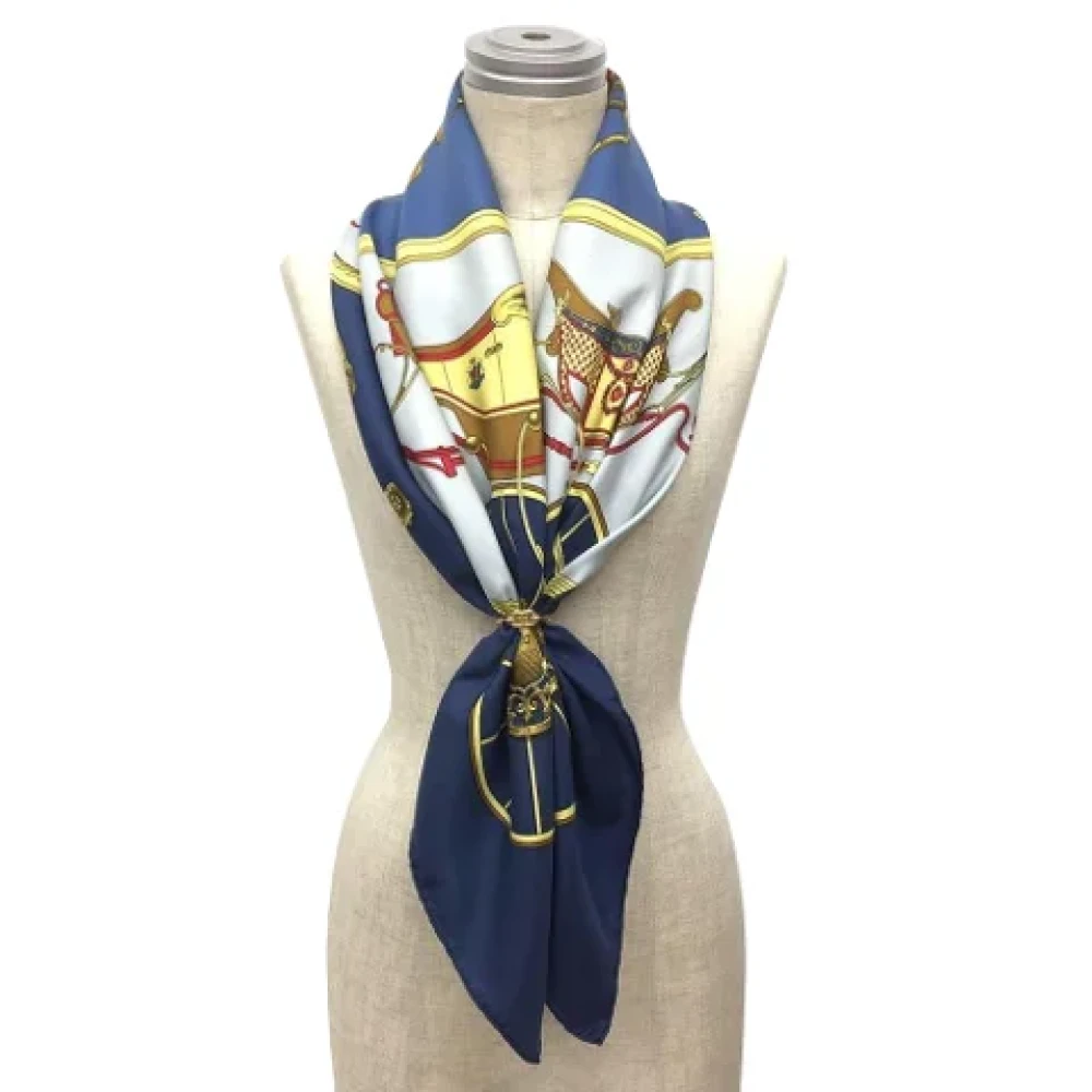 Hermès Vintage Pre-owned Silk scarves Blue Dames