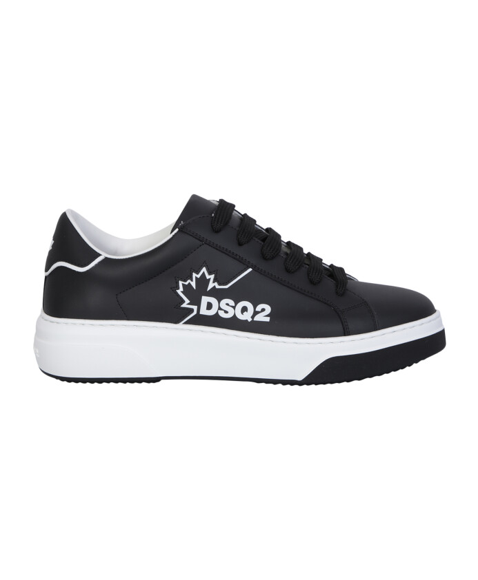 black-sneakers-stylish-round-toe-lace-up