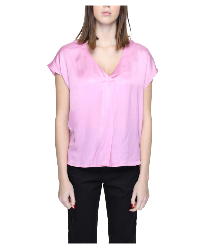 chemisier-rose-a-col-en-v-printemps-ete