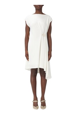elegant-white-dress-with-ring-detail